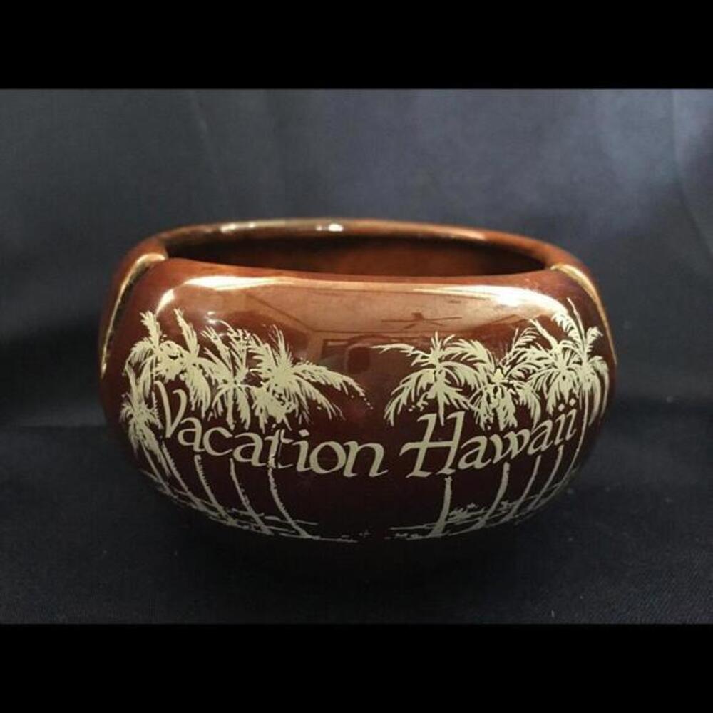 AUTHENTIC VINTAGE 1981 KAVACRAFT VACATION‎ IN HAWAII ASHTRAY RARE MADE IN HI